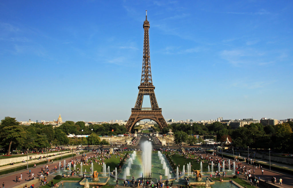 Eiffel_tower_from_trocadero